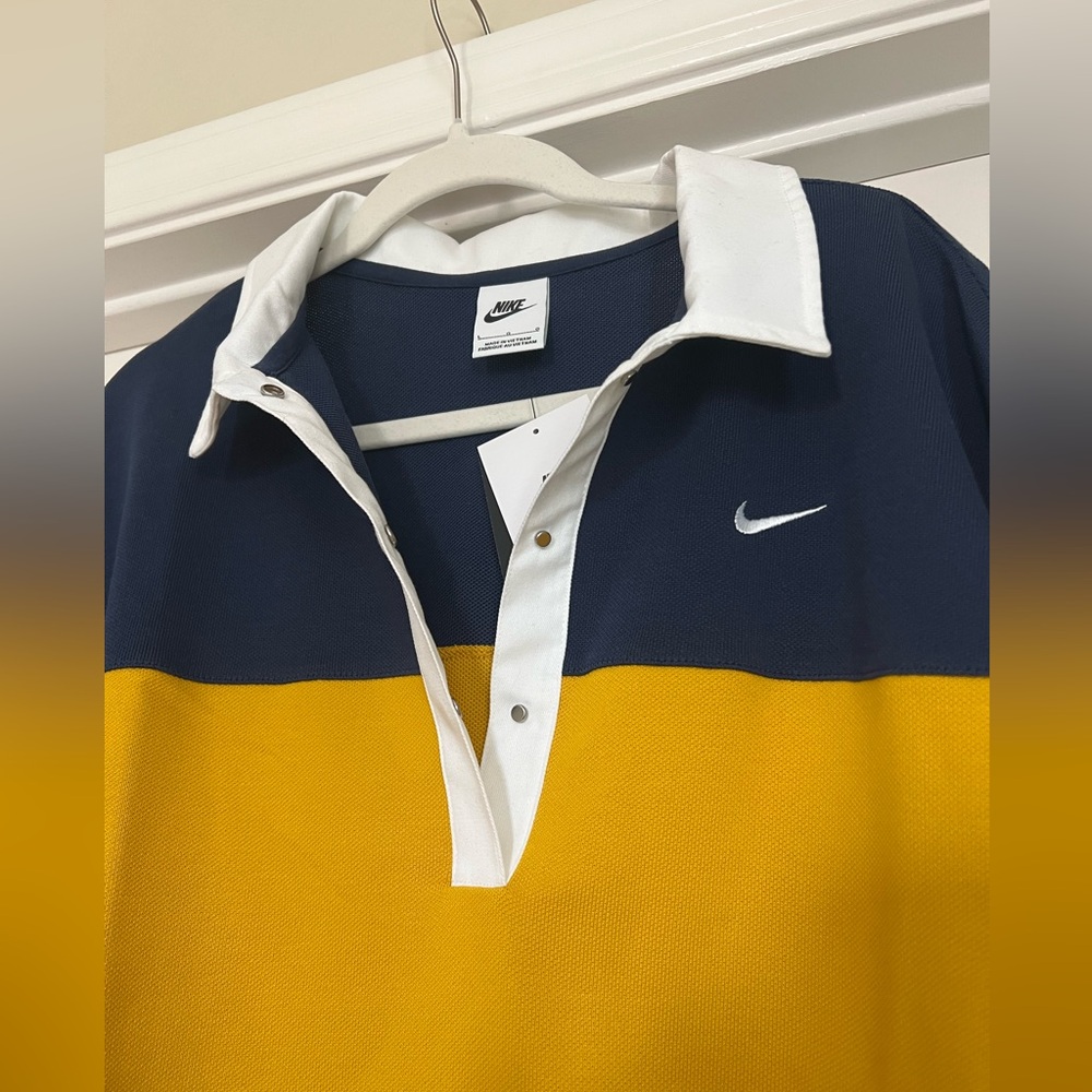 Nike Women's Navy Polo with White Collar - Picture 2 of 4